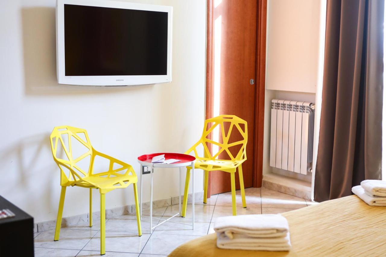 Materdays 24 Bed & Breakfast Napoli Bagian luar foto