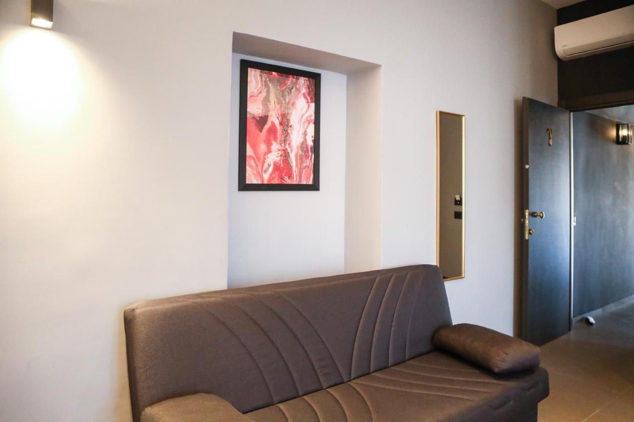 Materdays 24 Bed & Breakfast Napoli Bagian luar foto